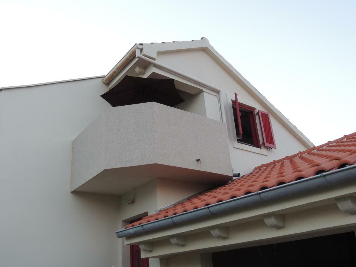 Apartments Villa Aurora Ražanac Kültér fotó